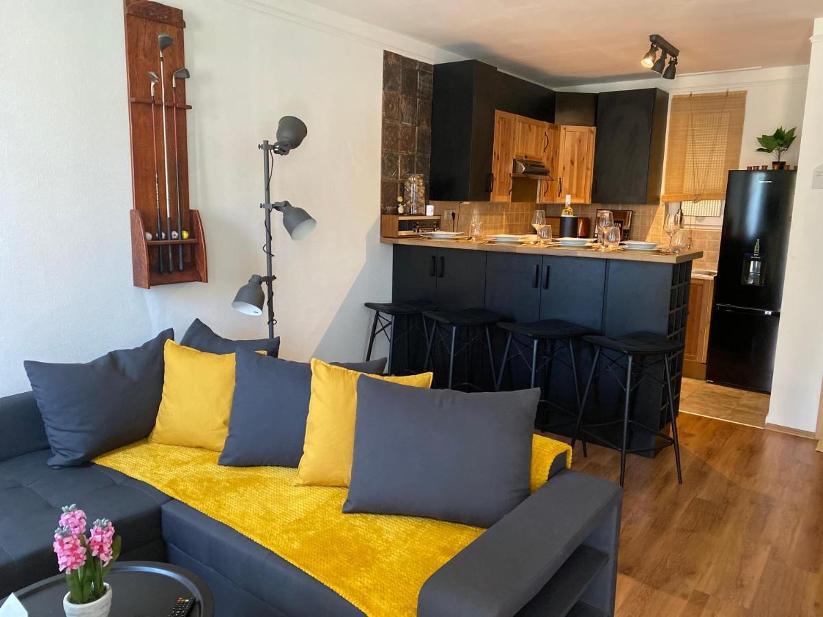 Bad-Buek Golf & Wellnes Apartman Villapark Exteriér fotografie